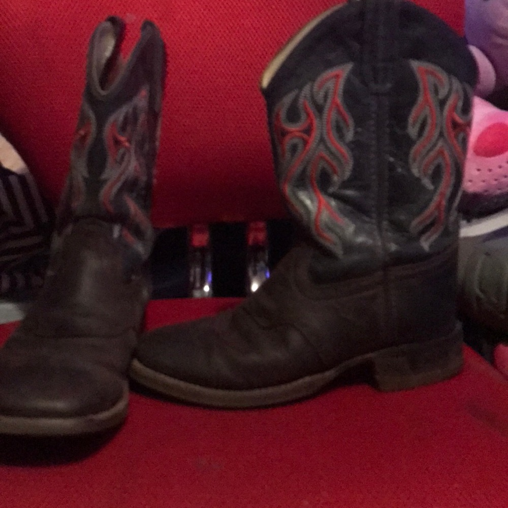 Girls boots